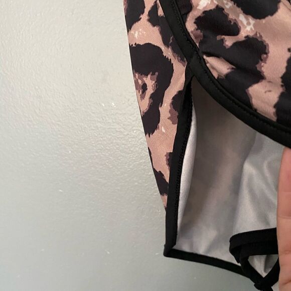 Shein animal print running shorts M - Picture 3 of 7